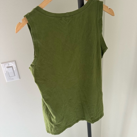 Green Sleeveless Maternity Top - Picture 4 of 5